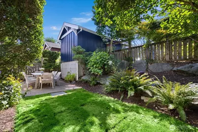 5925 31st Avenue SW, Seattle, WA 98126 - Photo 28