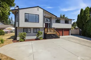 1811 162nd St E, Tacoma, WA 98445 - Photo 2