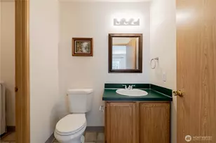 11204 172nd Street E, Puyallup, WA 98374 - Photo 10