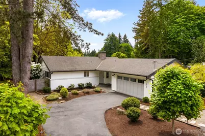 7047 NE 138th Street, Kirkland, WA 98034 - Photo 1