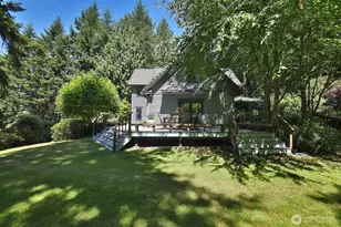 7391 Tauscher Rd, Clinton, WA 98236 - Photo 2