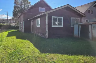 312 N E St, Aberdeen, WA 98520 - Photo 2