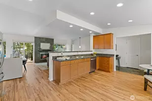 16639 SE 26th Pl, Bellevue, WA 98008 - Photo 14