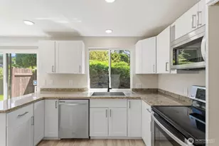 5311 188th St SW, Lynnwood, WA 98037 - Photo 4