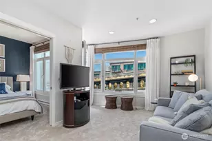 2000 Alaskan Wy, Seattle, WA 98121 - Photo 12