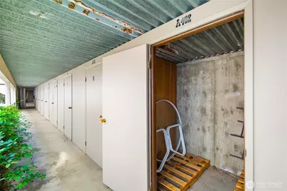 3650 26th Place W #402A, Seattle, WA 98199 - Photo 36