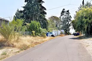 9212 Kelsey Ln SW, Seattle, WA 98106 - Photo 10