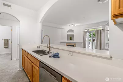 2420 Grand Avenue #101, Everett, WA 98201 - Photo 8
