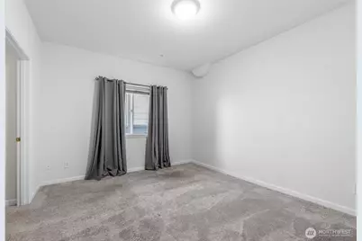 2420 Grand Avenue #101, Everett, WA 98201 - Photo 16