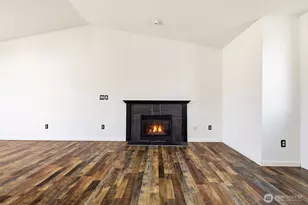 1119 127th St E, Tacoma, WA 98445 - Photo 12