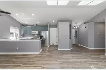 5601 71st Avenue W, Marysville, WA 98270 - Photo 16