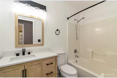 5601 71st Avenue W, Marysville, WA 98270 - Photo 28