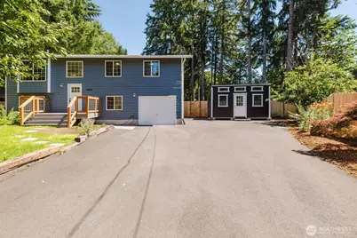 4042 Chinook Place NW, Bremerton, WA 98312 - Photo 2