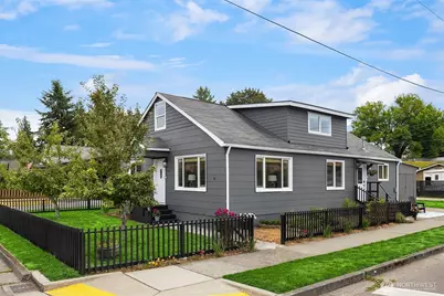 302 E Gilman Avenue, Arlington, WA 98223 - Photo 1