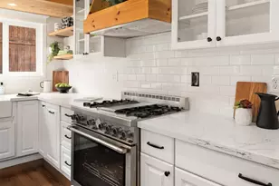 302 E Gilman Ave, Arlington, WA 98223 - Photo 8