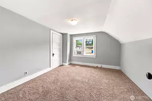 400 Cedar Ave S, Renton, WA 98057 - Photo 22