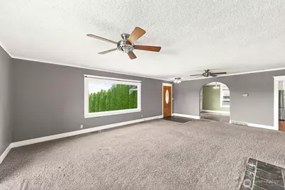 400 Cedar Avenue S, Renton, WA 98057 - Photo 4