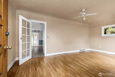 1024 S Director Street, Seattle, WA 98108 - Photo 4