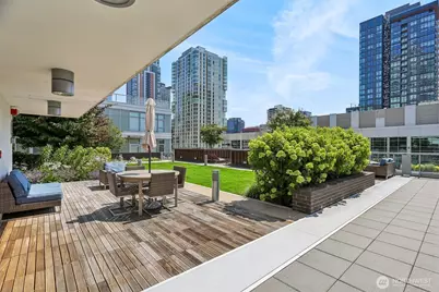 588 Bell Street #1102, Seattle, WA 98121 - Photo 36