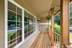 2417 SE Higgins Dr, Vancouver, WA 98683 - Photo 2