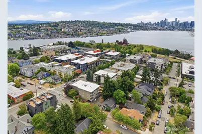 1709 N 35th Street, Seattle, WA 98103 - Photo 36