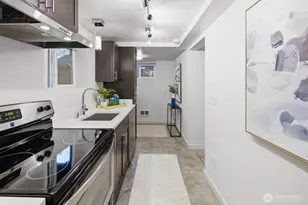 1709 N 35th St, Seattle, WA 98103 - Photo 20
