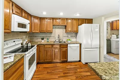 16929 Inglewood Road NE #C302, Kenmore, WA 98028 - Photo 14