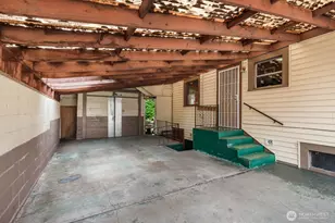 4317 SW Charlestown St, Seattle, WA 98116 - Photo 2