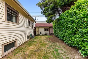 4317 SW Charlestown St, Seattle, WA 98116 - Photo 4