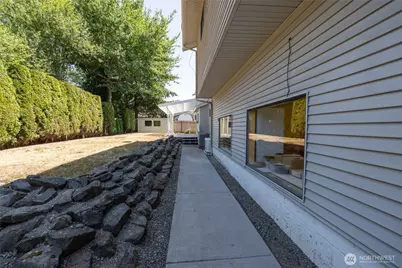 4505 72nd Street E, Tacoma, WA 98443 - Photo 36