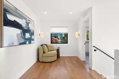 728 W Etruria Street, Seattle, WA 98119 - Photo 32