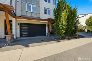 19225 Damson Rd, Lynnwood, WA 98036 - Photo 2
