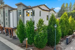 19225 Damson Rd, Lynnwood, WA 98036 - Photo 1