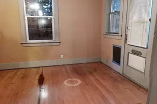 1210 E Pine St, Seattle, WA 98122 - Photo 8