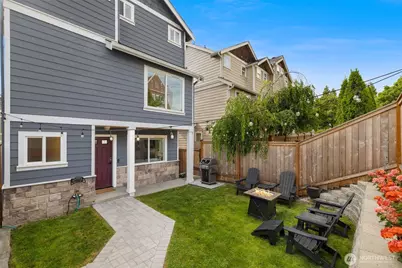 1513 23rd Avenue S, Seattle, WA 98144 - Photo 2