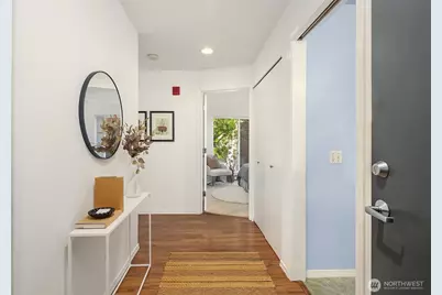 323 Queen Anne Avenue N #217, Seattle, WA 98109 - Photo 2