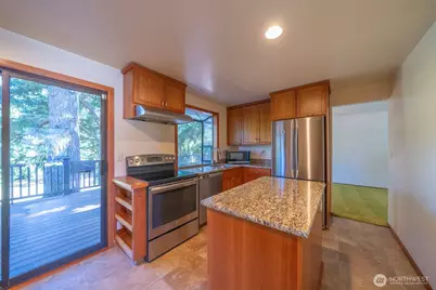 6054 123rd Avenue SE, Bellevue, WA 98006 - Photo 8
