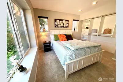 712 E Denny Way #401, Seattle, WA 98122 - Photo 14
