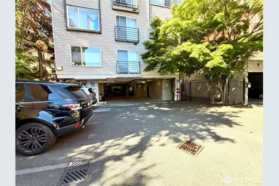 712 E Denny Way #401, Seattle, WA 98122 - Photo 38
