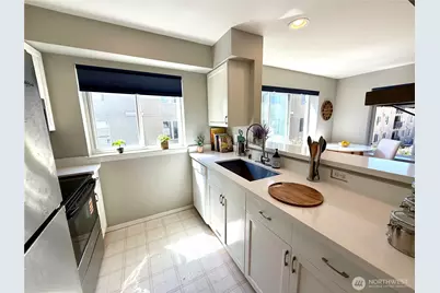 712 E Denny Way #401, Seattle, WA 98122 - Photo 22