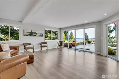 35 Silver Beach Drive, Steilacoom, WA 98388 - Photo 10