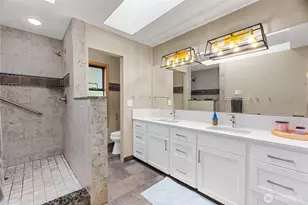 5128 Seaview Way, Everett, WA 98203 - Photo 22