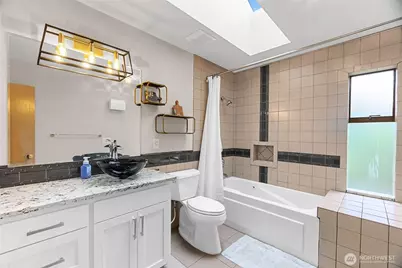 5128 Seaview Way, Everett, WA 98203 - Photo 24