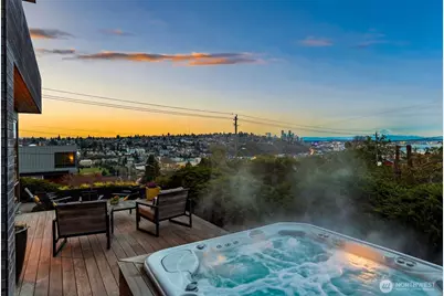 2506 W Halladay Street, Seattle, WA 98199 - Photo 14
