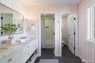 2506 W Halladay St, Seattle, WA 98199 - Photo 24