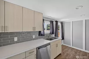 1402 Violet Meadow St S, Tacoma, WA 98444 - Photo 4