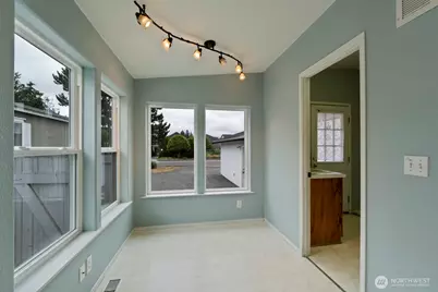 8331 15th Place SE, Lake Stevens, WA 98258 - Photo 6