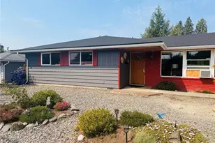 1103 S 18th St, Mount Vernon, WA 98274 - Photo 2
