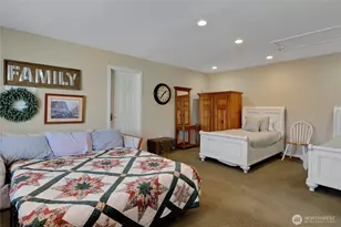 3266 Phillips Ave, Enumclaw, WA 98022 - Photo 20
