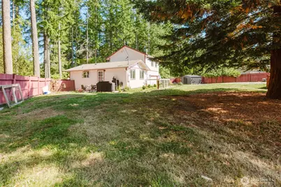 70 Tahuyeh Drive W, Bremerton, WA 98312 - Photo 20